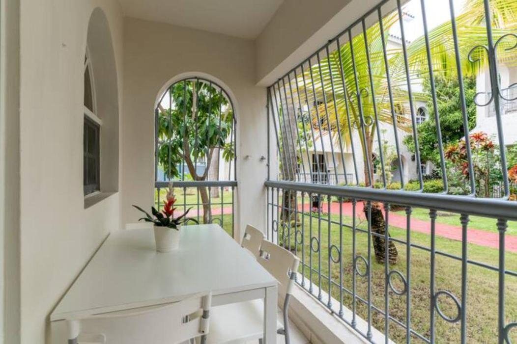 Cozy 2 Bdr Condo, With Pool Area And Free Wifi 푼타 카나 외부 사진